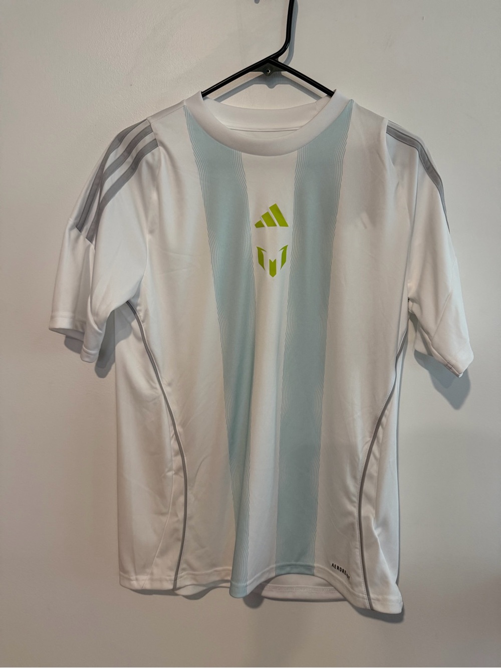 NWT adidas Kids White & Blue Soccer Jersey with Neon Yellow Messi Logo XL